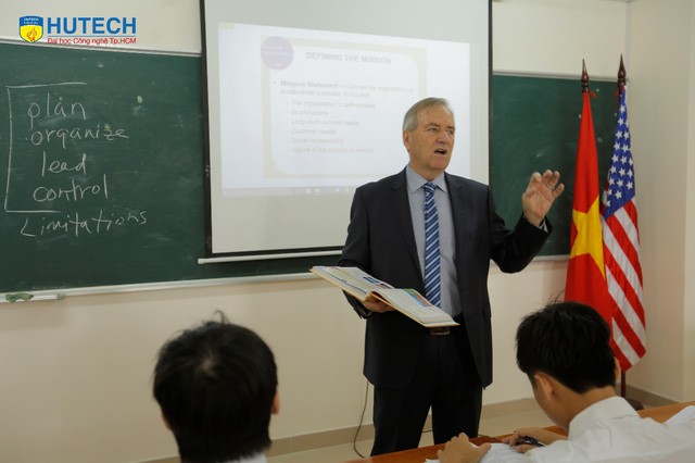 MBA Lincoln (Hoa Kỳ) - giải pháp định vị bản thân của nhiều doanh nhân thời hội nhập - Ảnh 1. MBA Lincoln (Hoa Kỳ) - giải pháp định vị bản thân của nhiều doanh nhân thời hội nhập - Ảnh 1.