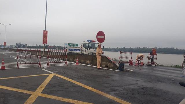 Quảng Nam vẫn chìm trong mưa lũ, đã có 6 người chết và mất tích - Ảnh 4. Quảng Nam vẫn chìm trong mưa lũ, đã có 6 người chết và mất tích - Ảnh 4.