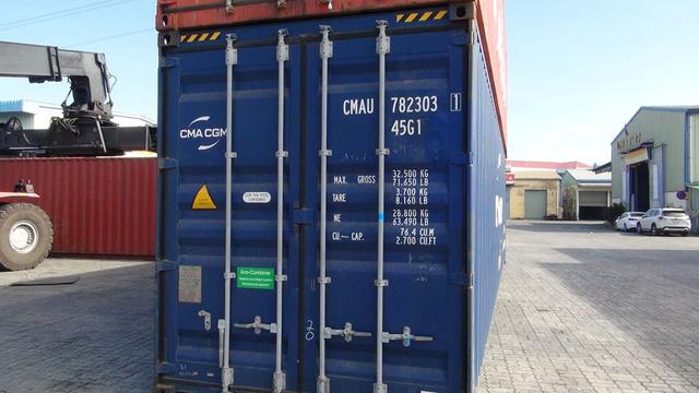 Phát hiện 2 container găng tay nghi đã qua sử dụng, nhập khẩu từ Trung Quốc - Ảnh 1. Phát hiện 2 container găng tay nghi đã qua sử dụng, nhập khẩu từ Trung Quốc - Ảnh 1.