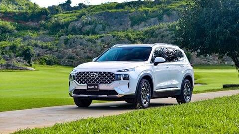 Hyundai SantaFe khan hàng, chênh 80 triệu đồng tại đại lý