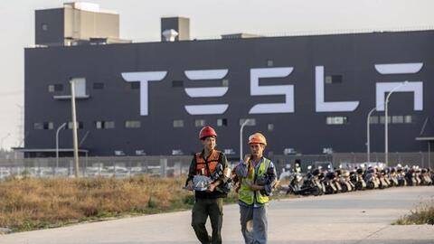 Elon Musk chê người Mỹ luôn 'cố tránh đi làm', không bằng công nhân Trung Quốc 'chẳng ngại vào ca lúc 3 giờ sáng'