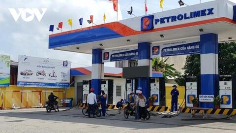 Xăng tăng giá, giải pháp nào kiềm chế lạm phát?