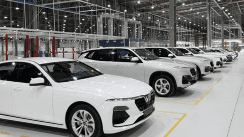 Đằng sau con số 46 ô tô trên 1.000 dân ở Việt Nam: Vì sao đáng quan tâm?