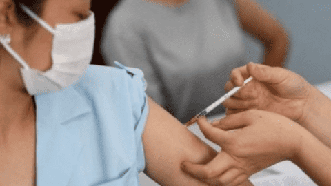 Cả ca mắc COVID-19 và bệnh nhân nặng đều tăng trong 7 ngày qua