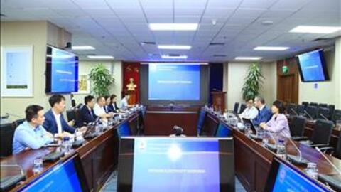 EVN và EDF trao đổi về khả năng hợp tác trong lĩnh vực truyền tải và phân phối điện
