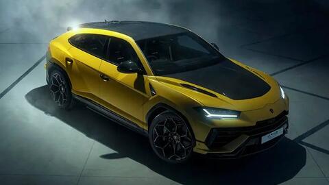 Lamborghini phá kỷ lục doanh số dù chỉ bán 2 mẫu xe, Revuelto mới nhận cọc nhưng đã cháy hàng đến 2026