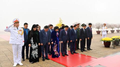 Lãnh đạo TP vào Lăng viếng Chủ tịch Hồ Chí Minh