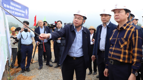 Phó Thủ tướng Trần Hồng Hà kiểm tra công tác thi công đường dây 500kV Quảng Trạch – Quỳnh Lưu
