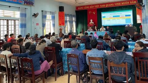 Dân bất động sản "há hốc" với giá trúng lô đất vùng huyện