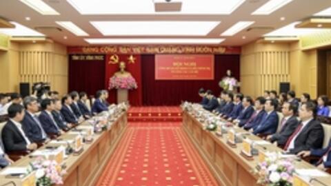Bộ Chính trị điều động, chỉ định nhân sự giữ chức Bí thư Tỉnh ủy, Quyền Bí thư Tỉnh ủy