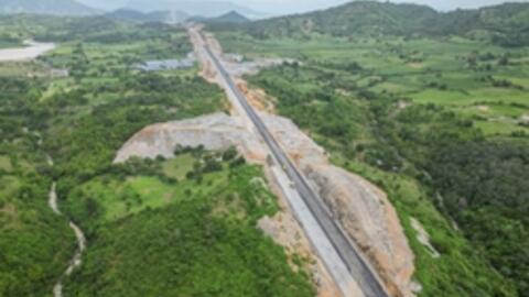 2 chốt chặn 19.000 tỷ sắp khai thông, Việt Nam sẽ hoàn thành mục tiêu "khủng" trong xây dựng cao tốc