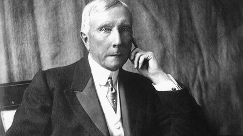 Tỷ phú Rockefeller nói thẳng: Đừng lúc nào cũng nói ‘thất bại là mẹ thành công’, nhớ rằng con lợn có thể trèo cây nếu được ngợi khen!