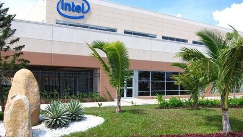 Intel đã đầu tư 22 triệu USD cho một chương trình đào tạo kỹ sư công nghệ cao tại Việt Nam