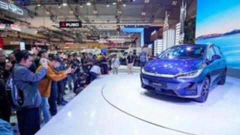 Ông trùm xe điện vừa vào Việt Nam trình làng đối thủ Mitsubishi Xpander: giá chưa đến 600 triệu đồng, đi Hà Nội - Quảng Bình chỉ trong một lần sạc