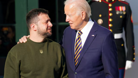 Tổng thống Ukraine ủng hộ ông Biden dừng tranh cử