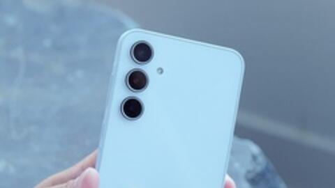 Điện thoại màn hình khủng, chip ngang ngửa "vua Android tầm trung 2023" giảm sốc: Chỉ hơn 6 triệu đồng