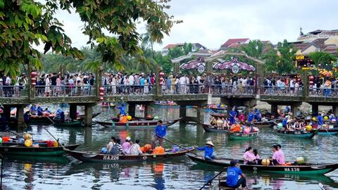 Không để xảy ra chèo kéo, ép giá du khách dịp 2/9