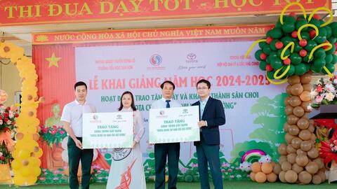 Toyota viết tiếp hành trình chung tay xanh hóa học đường 2024