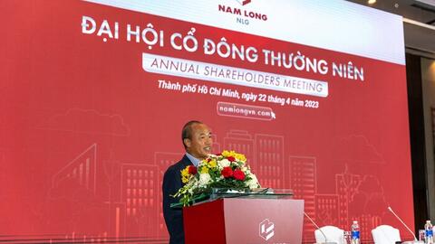 Chủ tịch Nam Long sẽ "sang tay" 2 triệu cổ phiếu cho hai người con trai?
