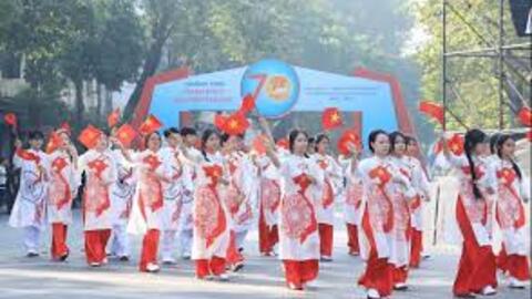 Tổ chức trọng thể lễ kỷ niệm 70 năm thành lập ngành Giáo dục Thủ đô