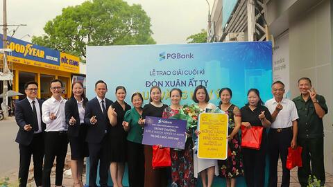 PGBank trao giải thưởng 3 lượng vàng cho khách hàng may mắn