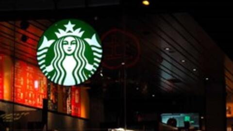Kinh tế khó khăn, Starbucks phải giảm giá đồ uống xuống còn hơn 80 nghìn đồng, công thức ‘sang chảnh’ từng thành công trở thành ‘bùa đòi mệnh’