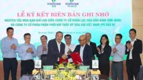 Khởi động lộ trình chuyển đổi nhiên liệu sạch hơn cho Nhà máy Lọc dầu Dung Quất