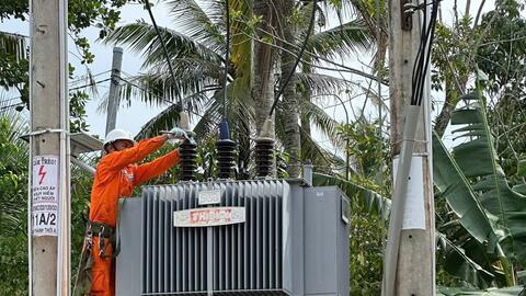 Tháng tri ân khách hàng 2025 - EVNSPC hướng đến đồng bào bị ảnh hưởng bởi thiên tai