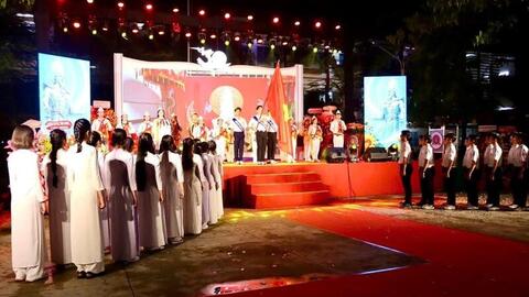 TP. Hồ Chí Minh: Dòng người đổ về khu vui chơi dịp lễ Giỗ Tổ Hùng Vương