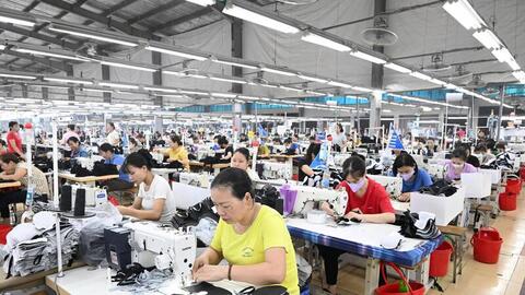 Tái định vị hàng Việt trong chuỗi giá trị ASEAN
