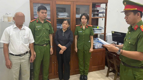 Dùng chiêu trò vay vốn mua ki-ốt chợ để lừa đảo 835 triệu đồng, một phụ nữ bị khởi tố