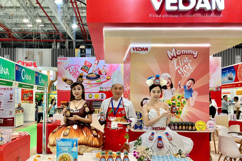 Vedan "gây sốt" tại Vietfood & Beverage 2025 bằng trải nghiệm ẩm thực bùng nổ