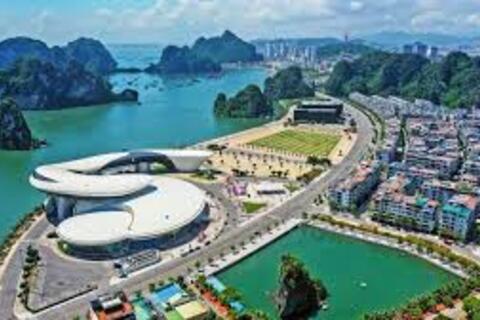 Quảng Ninh nâng cao chất lượng đô thị để trở thành thành phố trực thuộc Trung ương