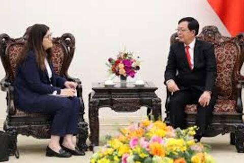 Phó Thủ tướng Hồ Quốc Dũng tiếp Bộ trưởng Ngoại giao và Kiều dân Palestine