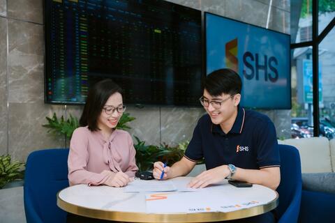 SHS lần thứ 6 được vinh danh trong Top 10 Báo cáo thường niên tốt nhất VLCA