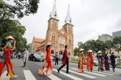 Thành phố Hồ Chí Minh số hóa điểm đến, thu hút du khách mùa cuối năm