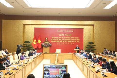 Nghị quyết Đại hội Đảng bộ Chính phủ: Phấn đấu GDP tăng từ 10% trở lên