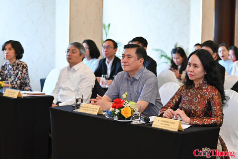 Thứ trưởng Nguyễn Sinh Nhật Tân: Thương mại điện tử là động lực then chốt cho tăng trưởng bền vững