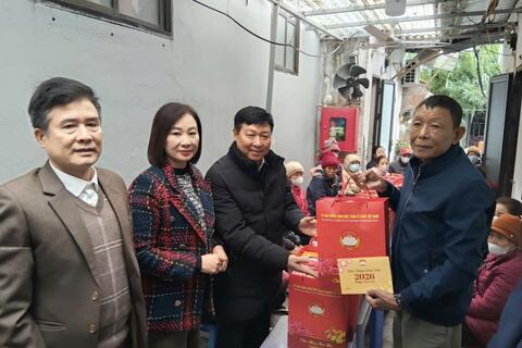 Mùa “Tết ấm” về giữa lòng Hà Nội