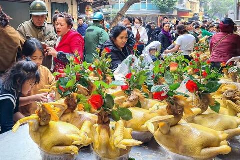 Mâm cỗ nấu sẵn được ưa chuộng ngày giáp Tết