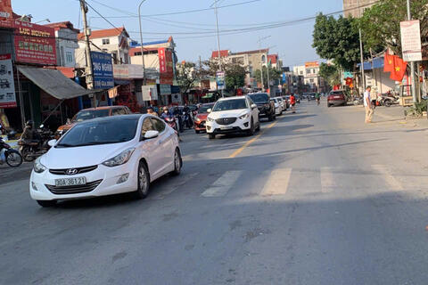 Hưng Yên rộn ràng sắc xuân ngày cuối năm Ất Tỵ