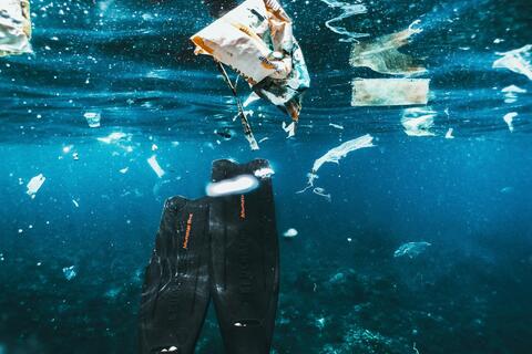 Ước tính gần 93 triệu mảnh rác trôi nổi trên Biển Đông