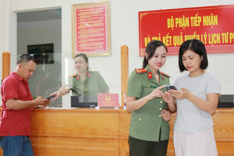 Không yêu cầu cung cấp lại thông tin lý lịch tư pháp đã có trên cơ sở dữ liệu