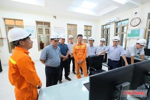 Đồng bộ giải pháp bảo đảm vận hành an toàn lưới điện truyền tải