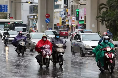Dự báo thời tiết ngày 13/7: Bắc Bộ ngày nắng, Nam Bộ mưa dông về chiều tối