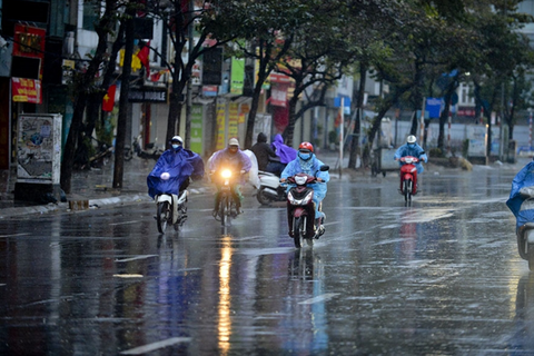 Thời tiết hôm nay (15-7): Bắc Bộ chiều tối và đêm có mưa rào, dông