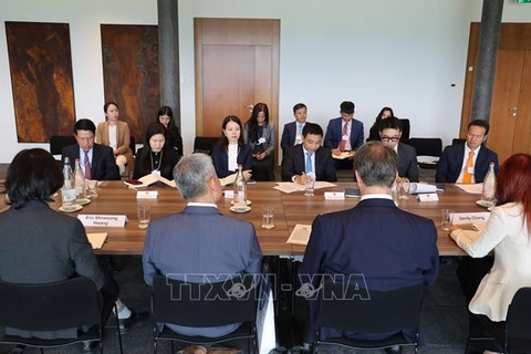 Việt Nam đề nghị WEF kết nối các nhà đầu tư hàng đầu thế giới