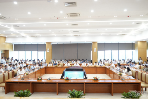 Cuộc đua mới nối dài mạng lưới đường bộ cao tốc