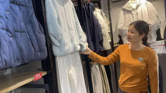 <a href="/thi-truong" title="Thị trường" rel="dofollow">Thị trường</a>