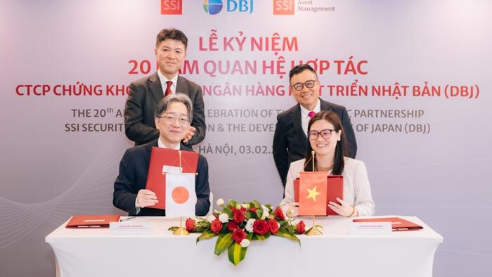 <a href="/doanh-nghiep" title="Doanh nghiệp" rel="dofollow">Doanh nghiệp</a>